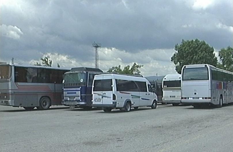 Фирми превозват нелегално пътници до курортите в Гърция