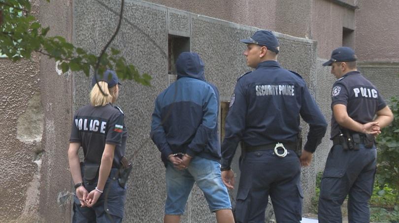 Задържаха знакови автокрадци в столицата