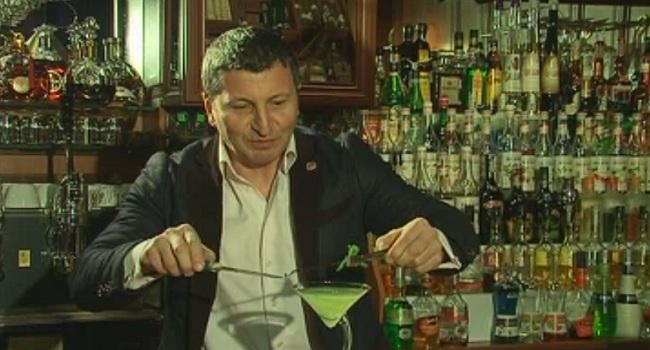 Варненски барман прави 2014 коктейла за рекорд на Гинес