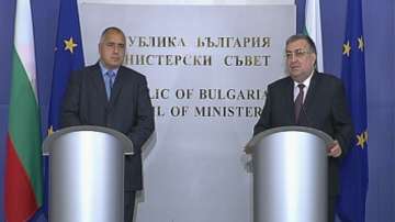 Служебното правителство предаде властта на новият кабинет (ОБЗОР)