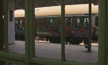 Стотици пътници против спирането на влакове от утре