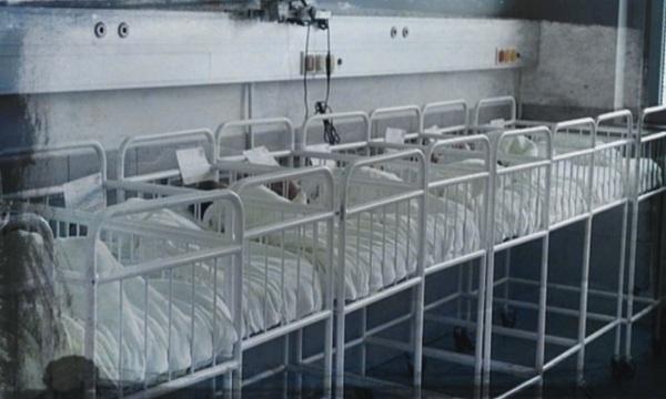 В деня на празника си акушерки поискаха законодателни промени