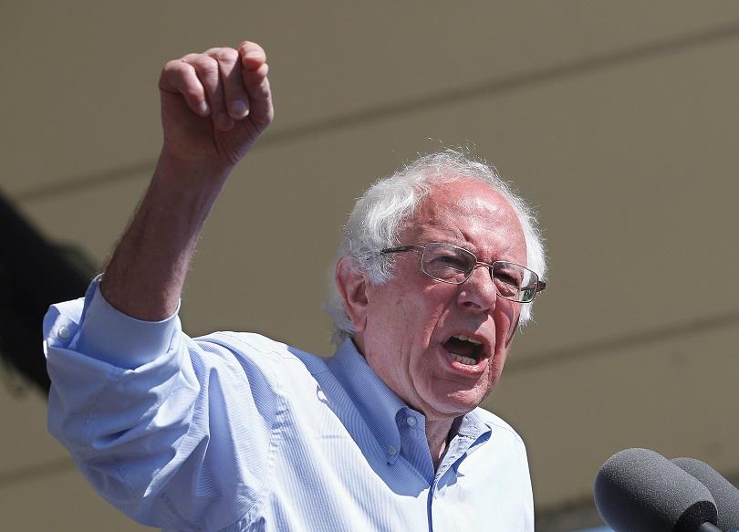 Бърни Сандърс печели първичните избори във Вирджиния