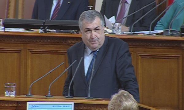 Премиерът Близнашки с последно изявление в парламента (ОБЗОР)
