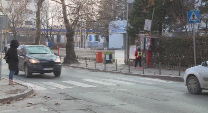Блъснаха 11-годишно дете на пешеходна пътека