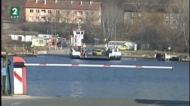 Фериботът в Белослав чака пари от агенция „Митници“