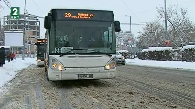 Свързват 85 екоавтобуси със системата за управление на градския транспорт