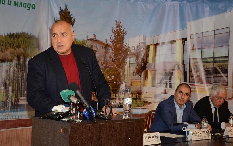 Премиерът: Основен приоритет е добивът на газ и нефт от Черно море