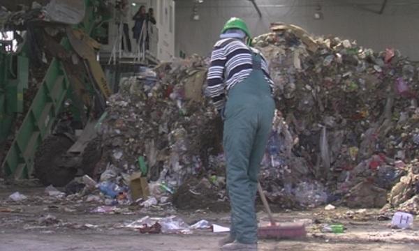 Клошарите в Пловдив готови да пазят боклука с цената на война