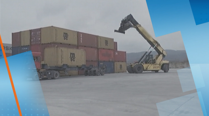 Товарят поредните 54 контейнера с отпадъци за реекспорт в Италия