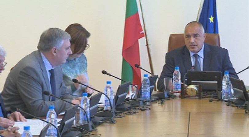 Борисов благодари на Калфин за екипната работа и коректността