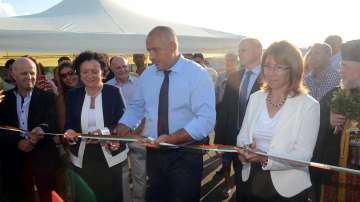 Премиерът откри пречиствателна станция в Казанлък