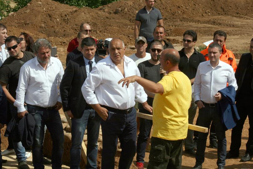 Премиерът даде срок от месец и половина ще се мести ли трасето на АМ „Струма“