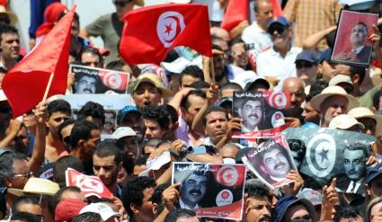 Протестите в Тунис продължават