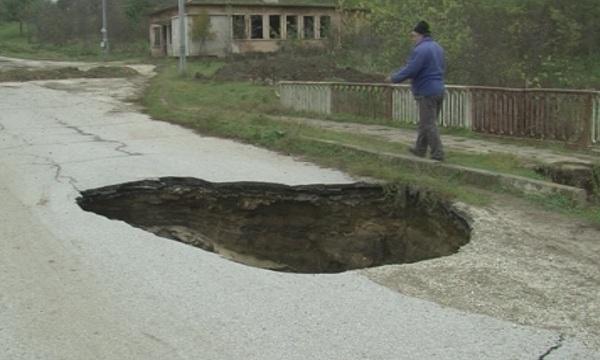Опасни пътища във Врачанско на прага на зимата
