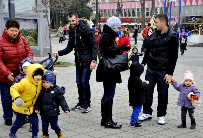 ​Родители от Бургас излязоха на протест срещу агресията в детските градини