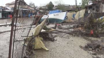 Кризисният щаб в Бургас реши да не отменя бедственото положение (ОБЗОР)