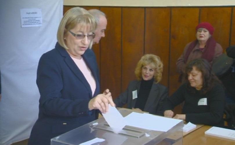 Цецка Цачева: Днес е последното сражение, аз ще го спечеля