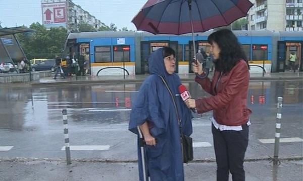 Новите трамваи в София остават недостъпни за трудноподвижни хора