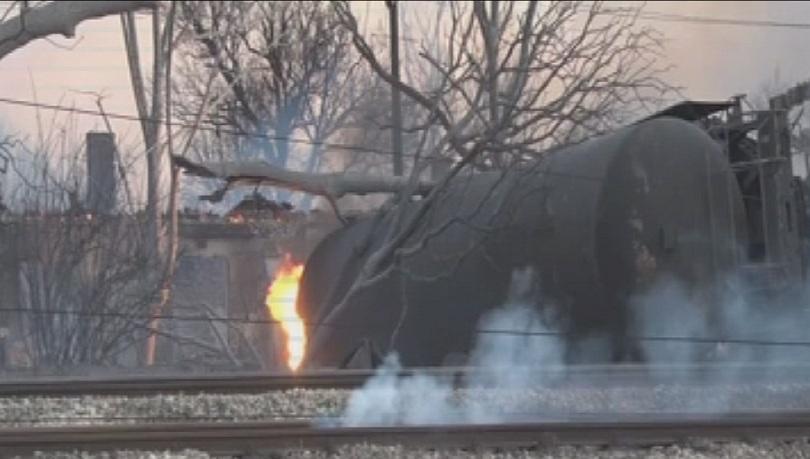 Защо е дерайлирала шестата цистерна на влака убиец