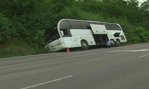 Трима убити и двама ранени при тежка катастрофа на пътя Русе - Бяла