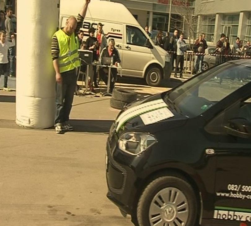  Жените шофират по-добре