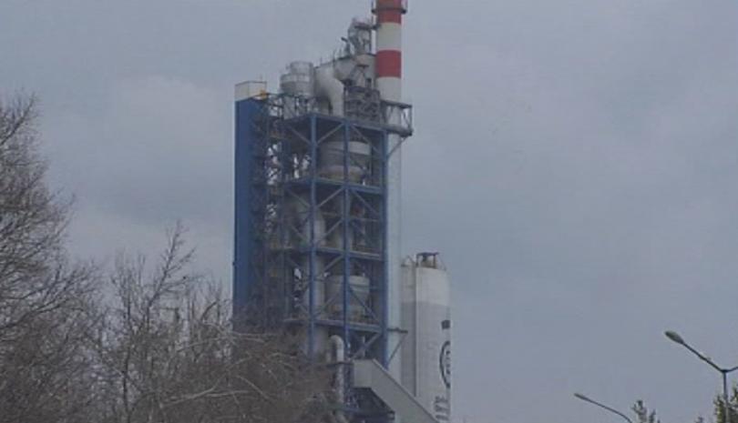 ​Кметът на Девня обвини циментовия завод в града в замърсяване на въздуха