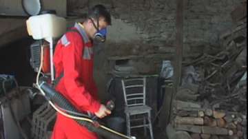 Дезинфекция и помощ за животновъдите във великотърновско