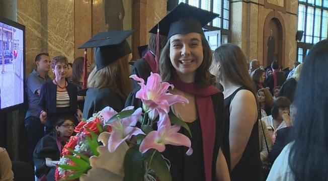 Наши колеги днес хвърлиха академичните си шапки