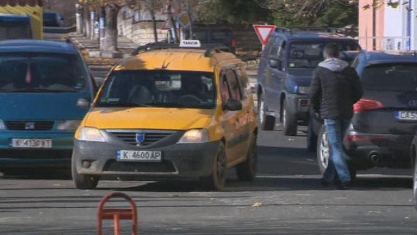 В Джебел партия осигурява безплатни таксита до избирателните секции