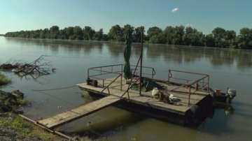 Община Свищов започна работа по укрепване на бреговата ивица на Дунав