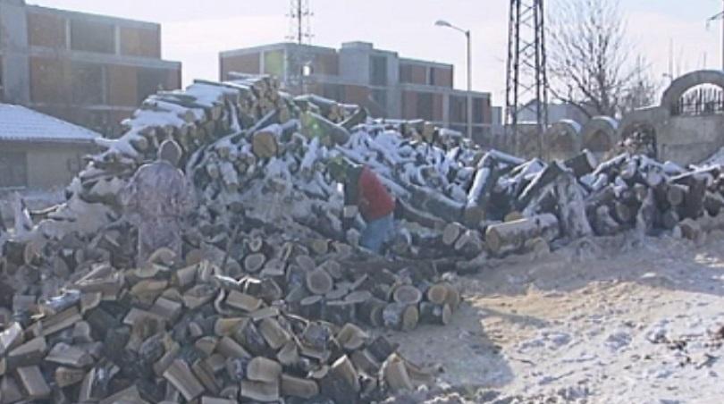 Непочистените пътища във Варна пречат на доставките на дърва