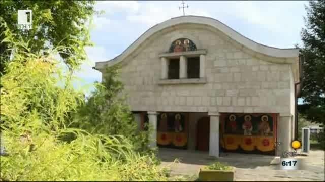 Обновиха и изографисаха 150-годишна църква във варненското село Царевци