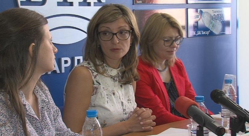 С промените в Семейния кодекс ще се разкрива и тайната на осиновяването