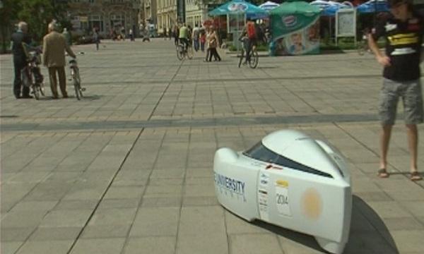 Студенти от Русе изобретиха електромобил