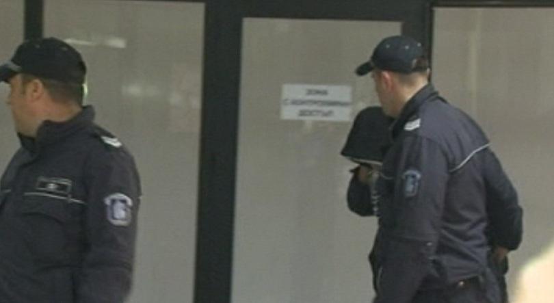 Съдът остави за постоянно в ареста Емил Първанов - Ембака