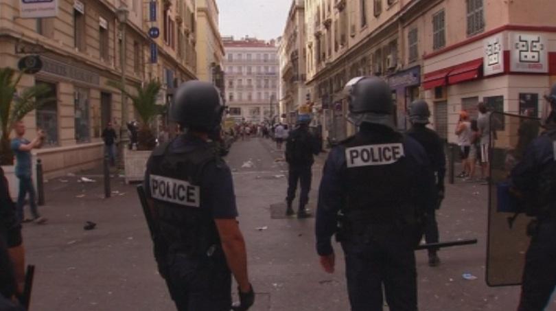 Шестима британски запалянковци получиха ефективни присъди