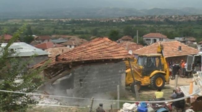 Мирно шествие срещу ромските набези в Гърмен
