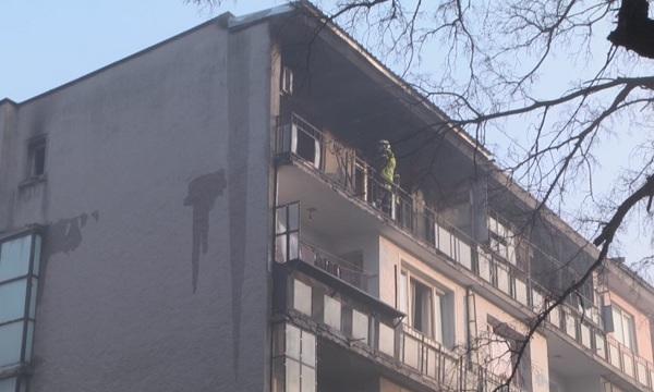 Газова бутилка се взриви в жилищен блок в Шумен