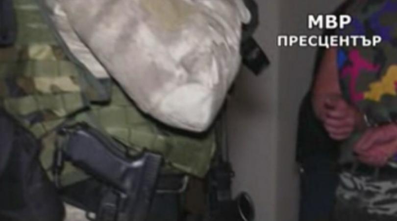 ГДБОП разби канал за незаконен трафик на бежанци