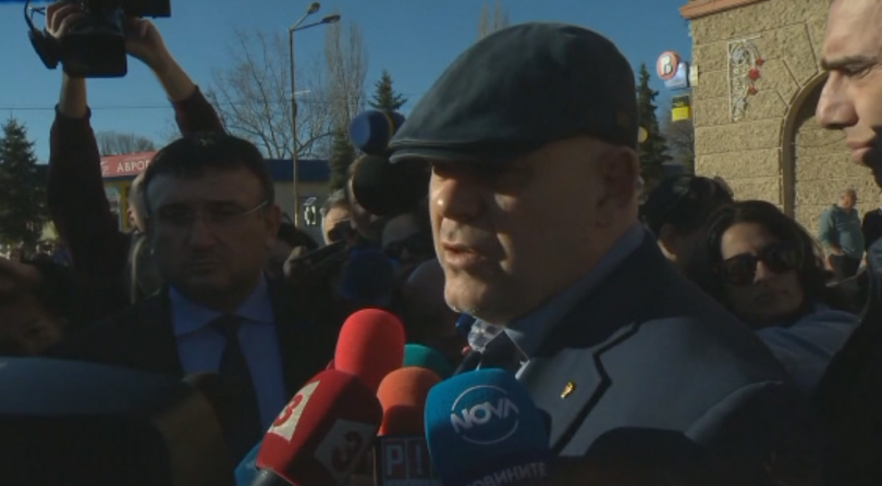 Гешев за ТЕЦ Бобов дол: Има изтекло разрешително за тестово горене на боклук