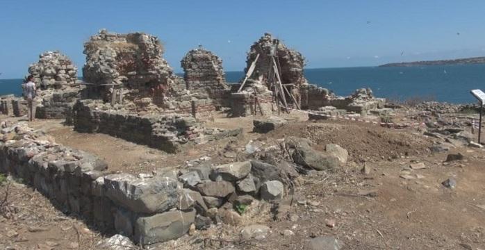 Откриха нова гробница при манастирския комплекс на остров Свети Иван