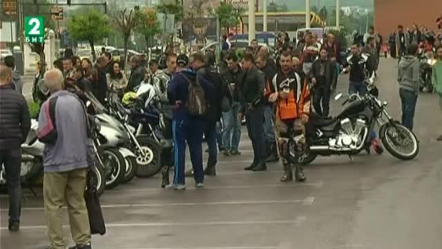 Променят движението във Варна заради мотористите