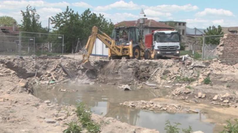 ​Започна строителството на първите 10 къщи в Хитрино