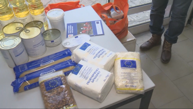 Хранителните запаси подготвени от доброволците на Българския червен кръст за