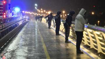  Туристическа лодка се прекатурна в река Дунав, 7 души са починали 