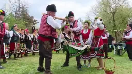 Пролетен празник на хармонията и красотата От Цветница до Гергьовден