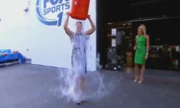 Кой даде началото на леденото предизвикателство в социалните мрежи?