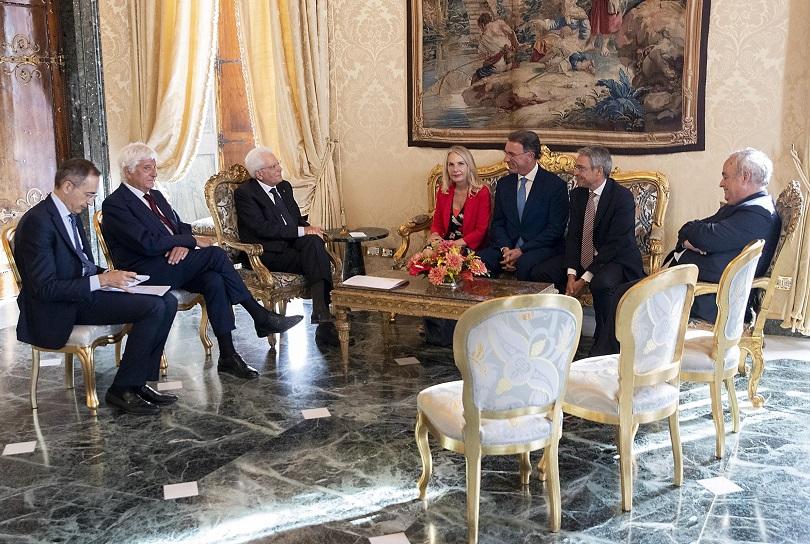 Ден след оставката на премиера Джузепе Конте италианският президент Серджо