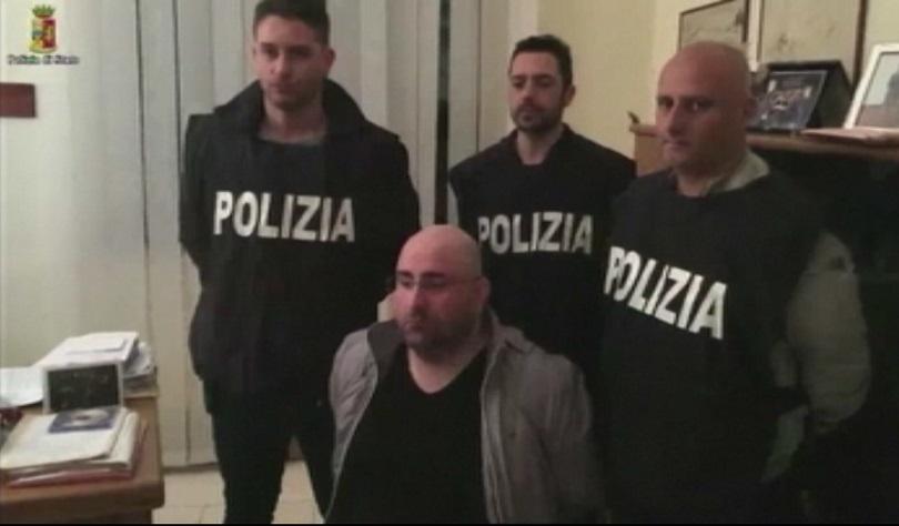 Арест под прикритие в Италия